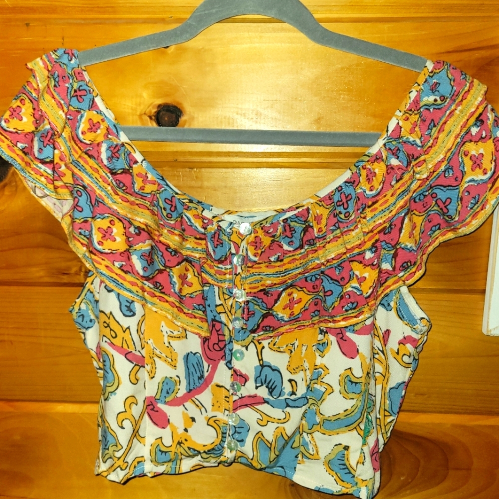 💰⏳️Rachel Zoe Cropped On Or Off Shoulder Patterned Top Smocking In Back Medium